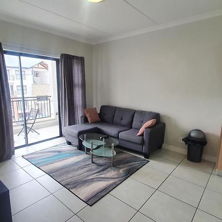 The Blyde Crystal Lagoon One Bedroom Apartment Pretoria Exterior photo