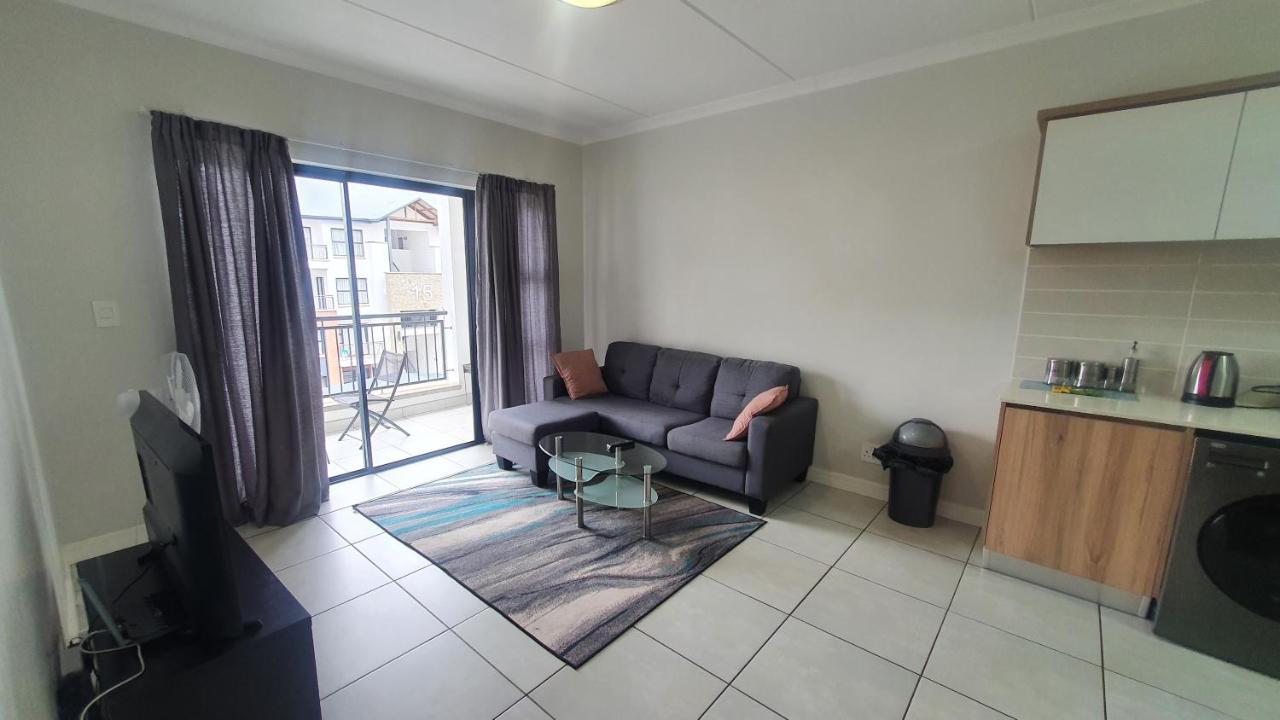 The Blyde Crystal Lagoon One Bedroom Apartment Pretoria Exterior photo